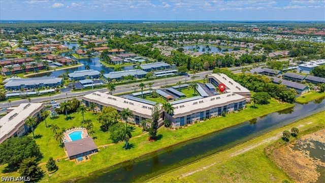 5483 Rattlesnake Hamm RD B-201, Naples, FL 34113