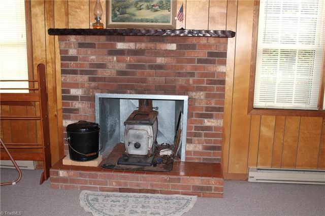 184 Deer Haven Road, Sparta, NC 28675