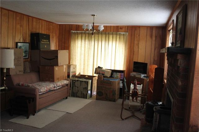 184 Deer Haven Road, Sparta, NC 28675