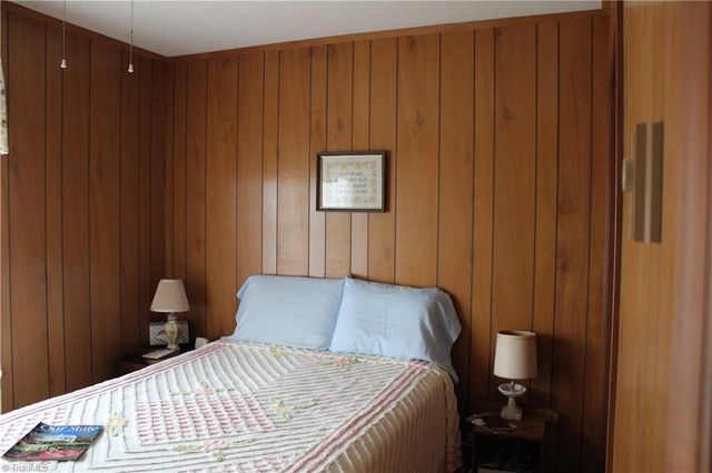 184 Deer Haven Road, Sparta, NC 28675