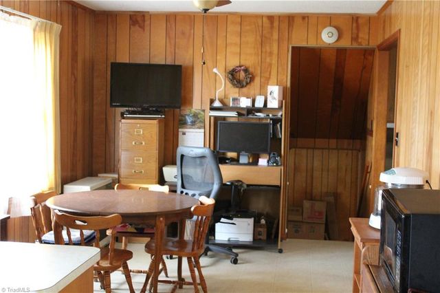 184 Deer Haven Road, Sparta, NC 28675