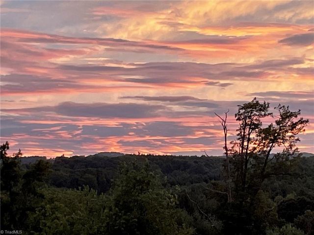 184 Deer Haven Road, Sparta, NC 28675