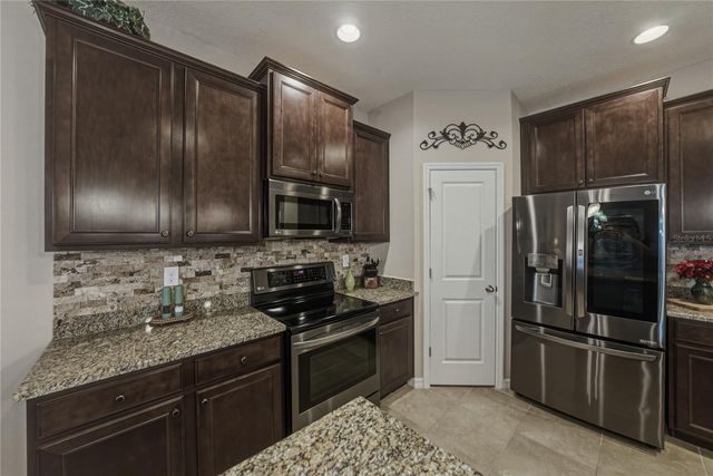 7739 TIMBERVIEW LOOP, Wesley Chapel, FL 33545