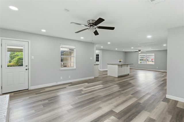 1732 Sheffield Place, Fort Worth, TX 76112