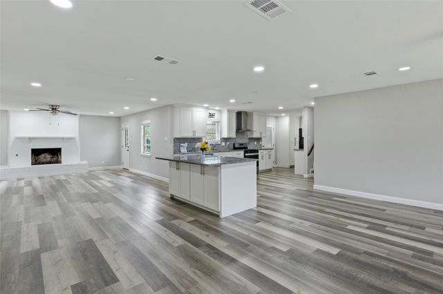 1732 Sheffield Place, Fort Worth, TX 76112
