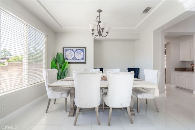 18085 Tanzanite, San Bernardino, CA 92407