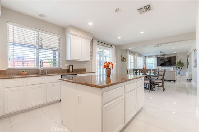 18085 Tanzanite, San Bernardino, CA 92407