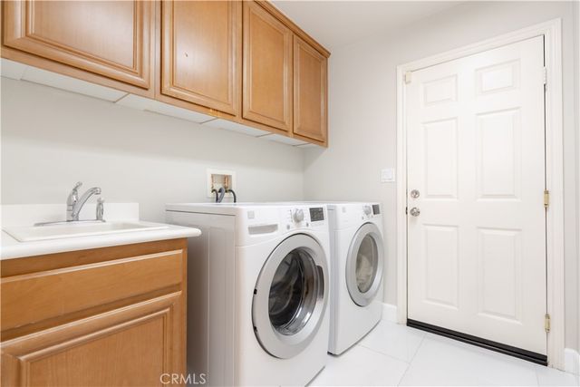18085 Tanzanite, San Bernardino, CA 92407
