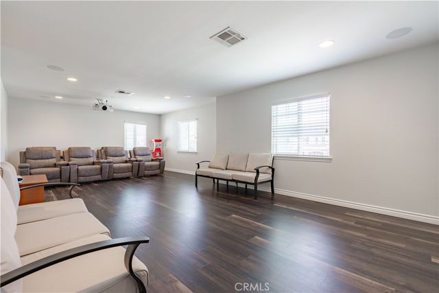 18085 Tanzanite, San Bernardino, CA 92407