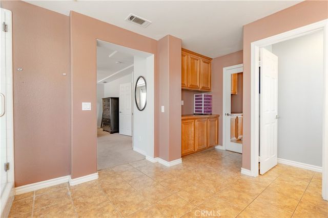 18085 Tanzanite, San Bernardino, CA 92407