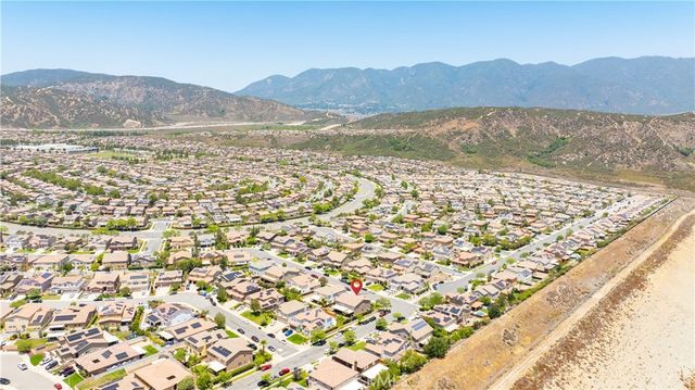 18085 Tanzanite, San Bernardino, CA 92407