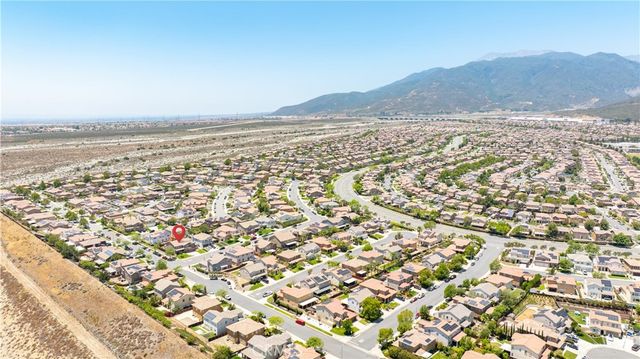 18085 Tanzanite, San Bernardino, CA 92407