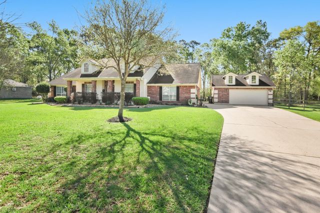 1106 Commons Waterway Drive, Huffman, TX 77336