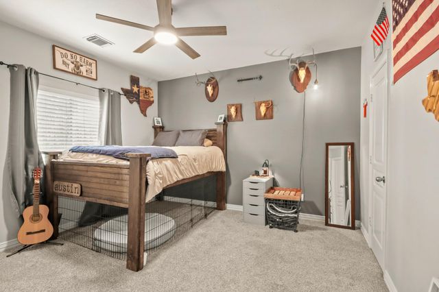 1106 Commons Waterway Drive, Huffman, TX 77336