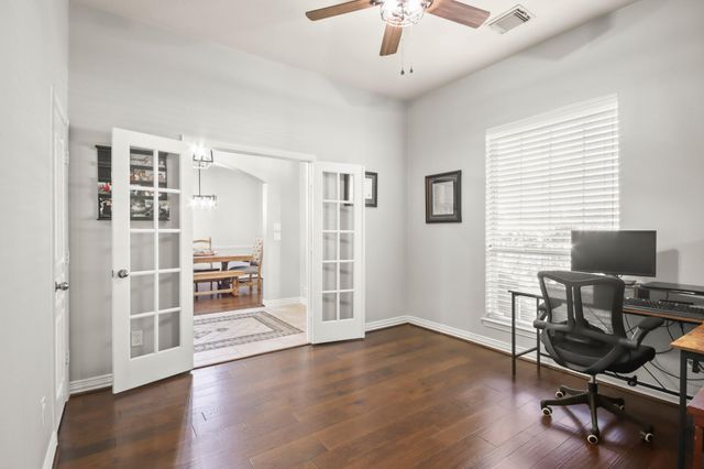 1106 Commons Waterway Drive, Huffman, TX 77336