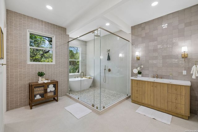 203 Durand Oak, Shavano Park, TX 78230