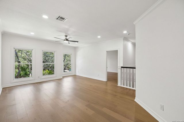 203 Durand Oak, Shavano Park, TX 78230
