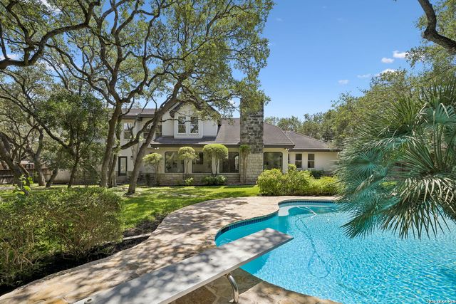 203 Durand Oak, Shavano Park, TX 78230