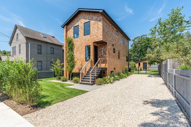 216 North Street, Greenport, NY 11944