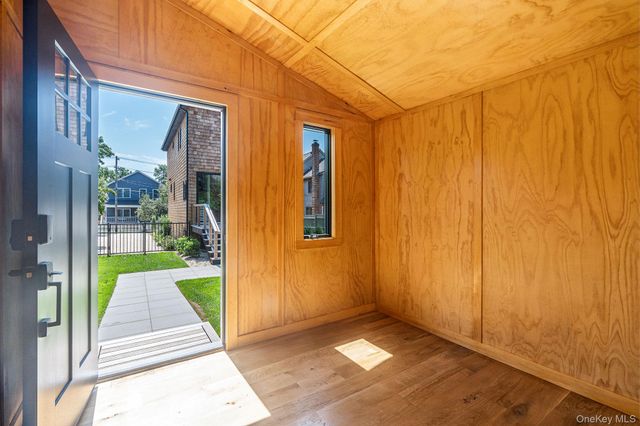 216 North Street, Greenport, NY 11944