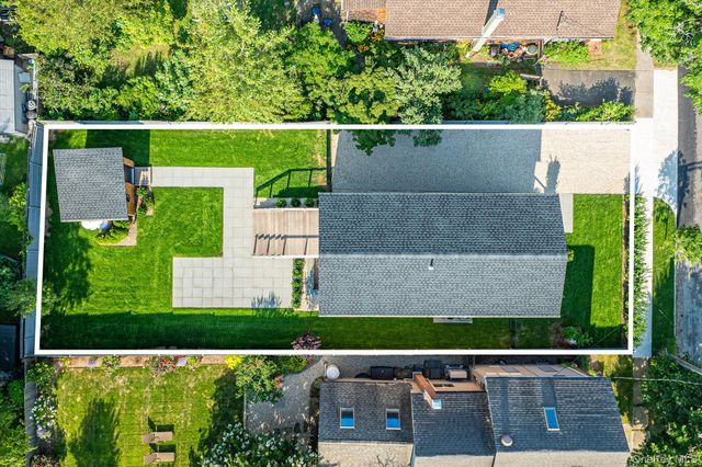 216 North Street, Greenport, NY 11944