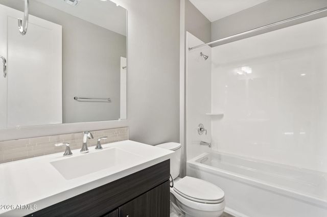 1717 E MORTEN Avenue 51, Phoenix, AZ 85020