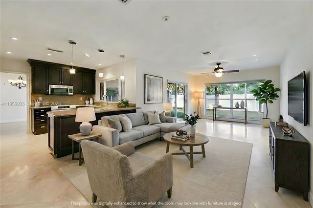 6931 Loch Ness Dr, Miami Lakes, FL 33014