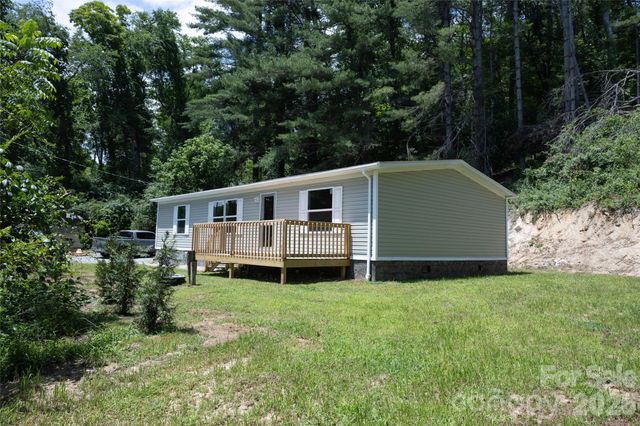 157 Berry Street, Spruce Pine, NC 28777