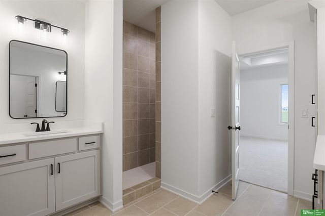 12359 Windsor Drive, Papillion, NE 68046