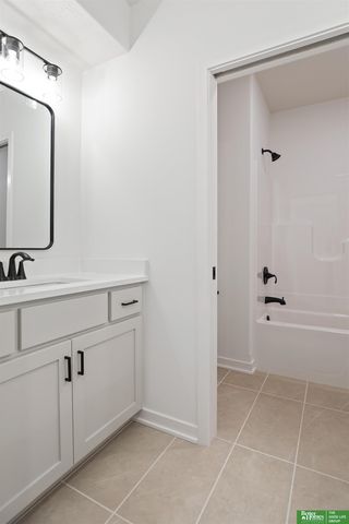 12359 Windsor Drive, Papillion, NE 68046