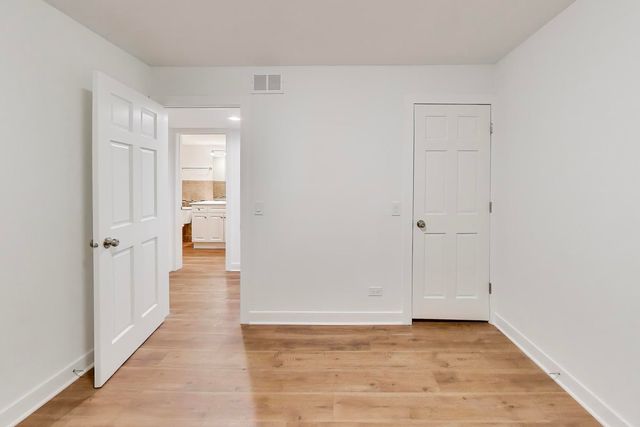 1615 Maple Terrace 115-1L, Lisle, IL 60532