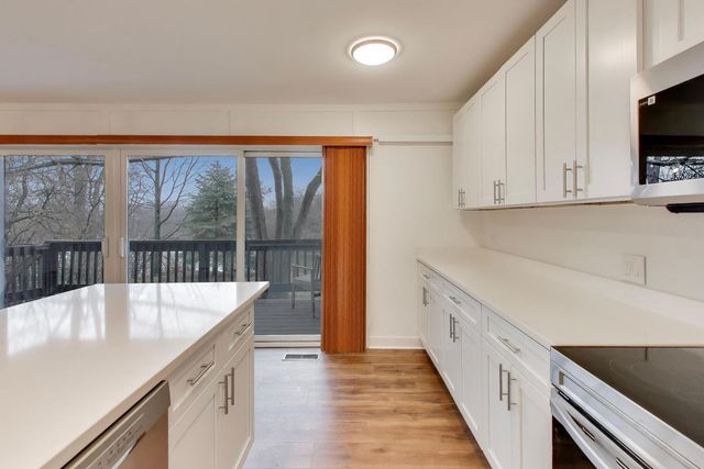 1615 Maple Terrace 115-1L, Lisle, IL 60532