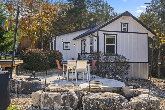 48 Hillsboro Drive, Galena, MO 65656