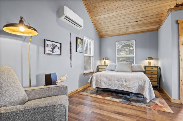 48 Hillsboro Drive, Galena, MO 65656