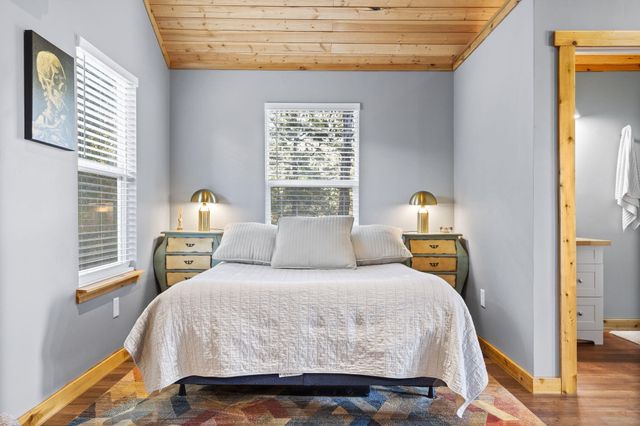 48 Hillsboro Drive, Galena, MO 65656