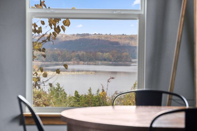 48 Hillsboro Drive, Galena, MO 65656