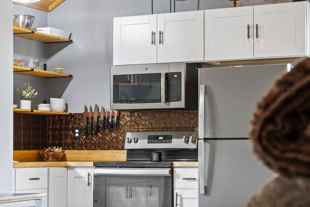 48 Hillsboro Drive, Galena, MO 65656