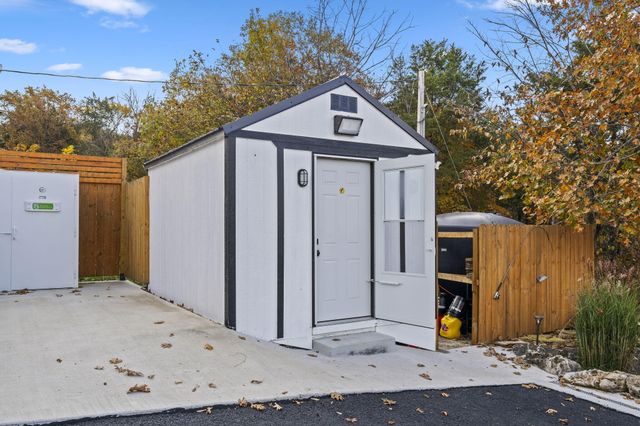 48 Hillsboro Drive, Galena, MO 65656