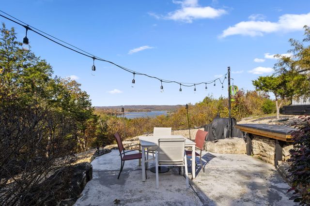 48 Hillsboro Drive, Galena, MO 65656