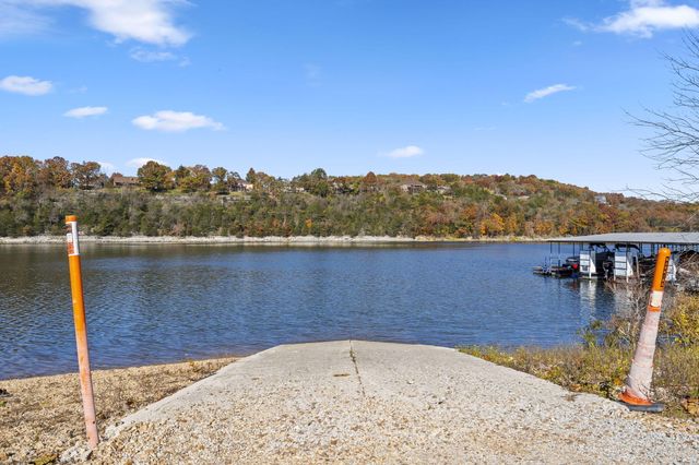 48 Hillsboro Drive, Galena, MO 65656