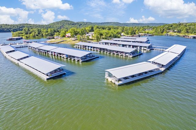 48 Hillsboro Drive, Galena, MO 65656