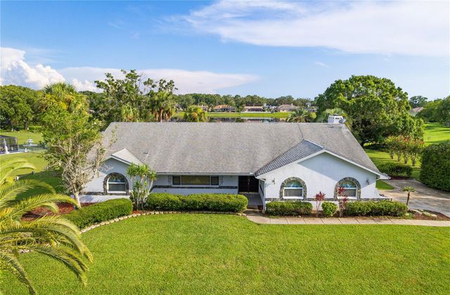 8522 CRANES ROOST DRIVE, New Port Richey, FL 34654