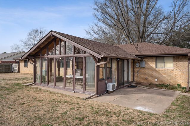 1410 Macklyn Lane, Bartlesville, OK 74006