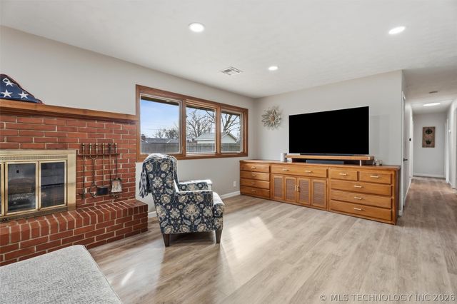 1410 Macklyn Lane, Bartlesville, OK 74006