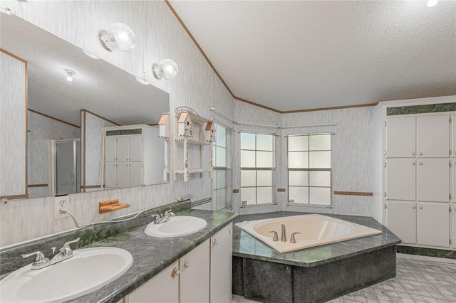 1579 Tara Drive, Trinity, TX 75862