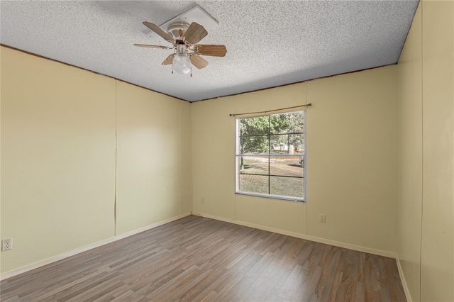 1579 Tara Drive, Trinity, TX 75862