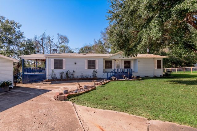 1579 Tara Drive, Trinity, TX 75862