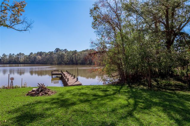 1579 Tara Drive, Trinity, TX 75862