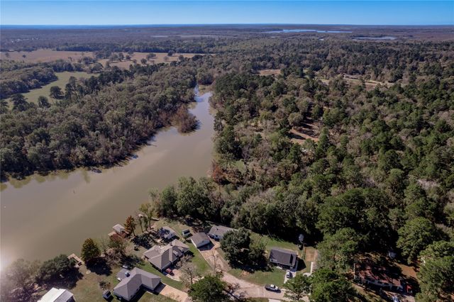 1579 Tara Drive, Trinity, TX 75862