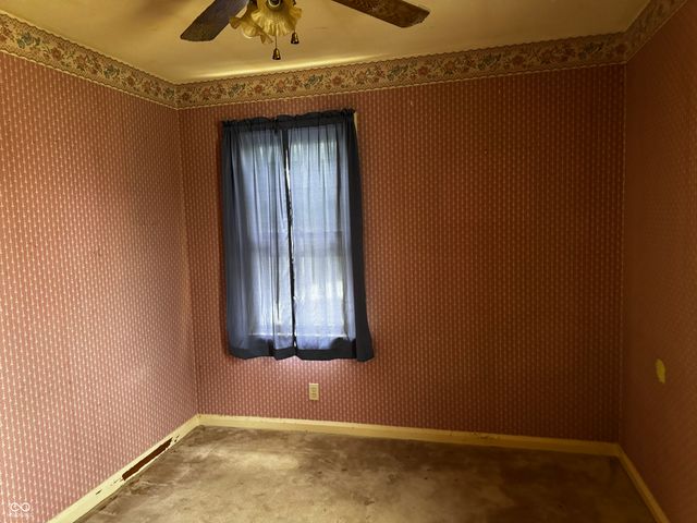 105 E Vinyard Street, Anderson, IN 46012